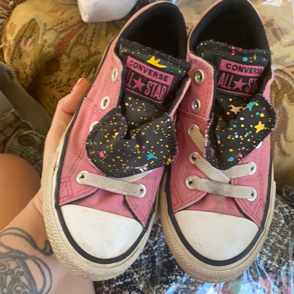 Converse girls size 11